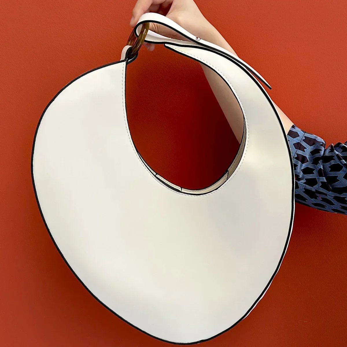 Cris Oval Bag