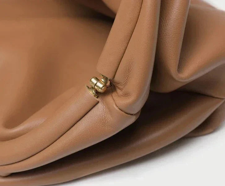 Small Ana Pouch Bag