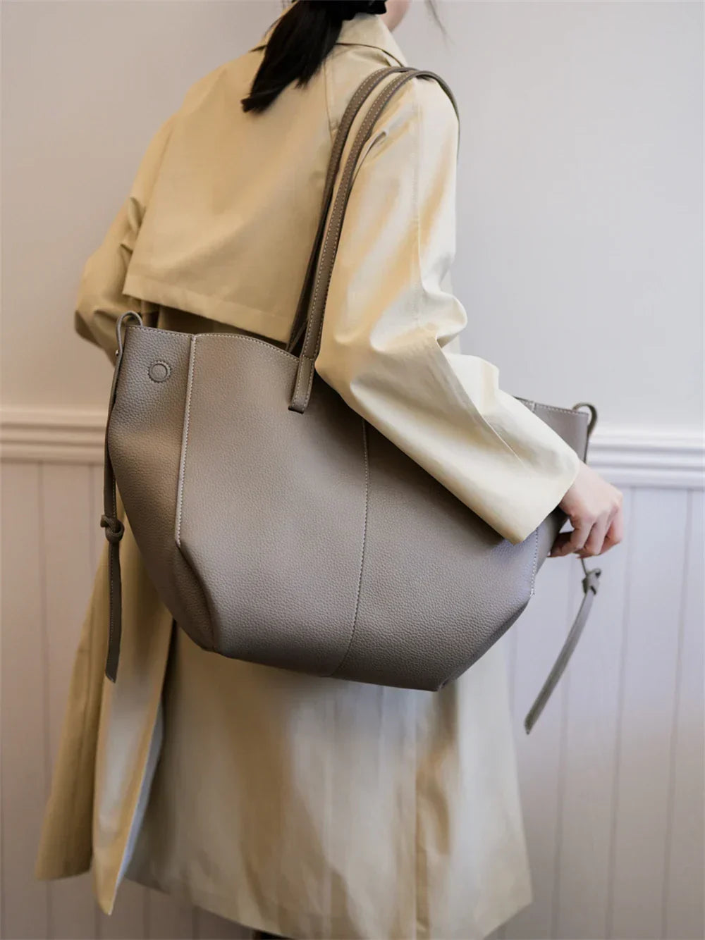 Large Maíra Tote Bag